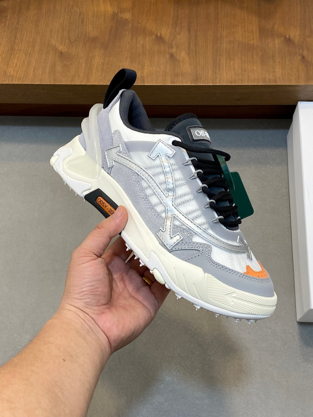 Off-White ODSY